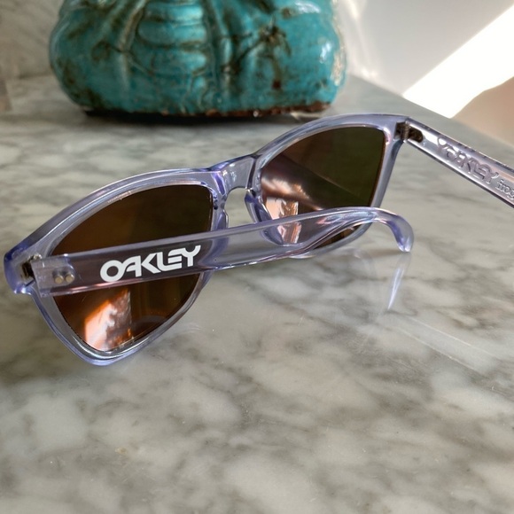 Oakley Frogskin Sunglasses Gen 1 Made in Japan Crystal Clear Orange Iridium Lens - Picture 5 of 16